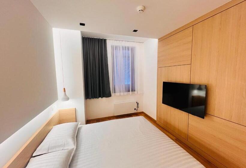 Apartment 202   Aparthotel Zlatni Javor