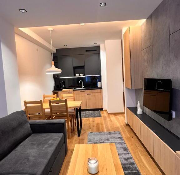 Apartment 202   Aparthotel Zlatni Javor