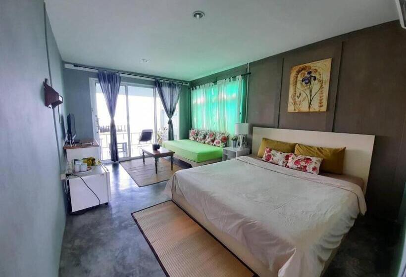 Bed and Breakfast บ้านฟ้าใส รีสอร์ท เกาะล้าน