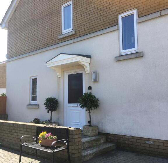 Bed and Breakfast 2 Friends Close