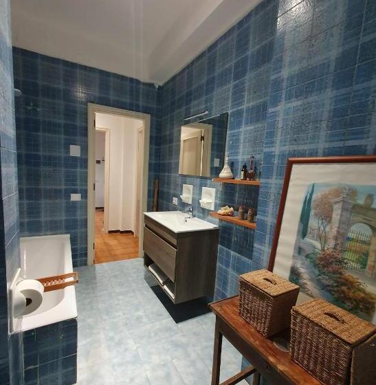 Bed and Breakfast Bookanvillea