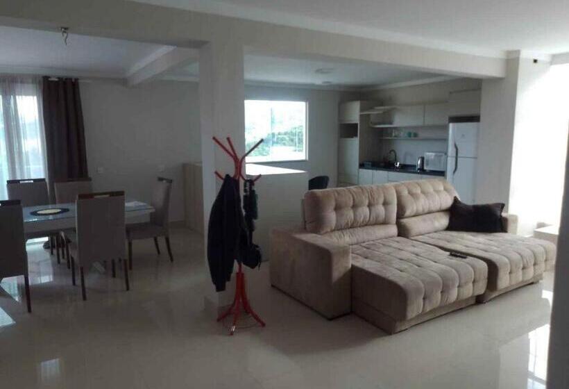 Bed and Breakfast Hostel In Jbj Serviços On Line E Eventos Jbj Bc