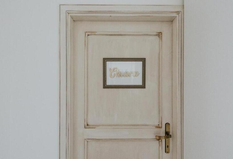 تختخواب و صبحانه La Tana Dei Tassi