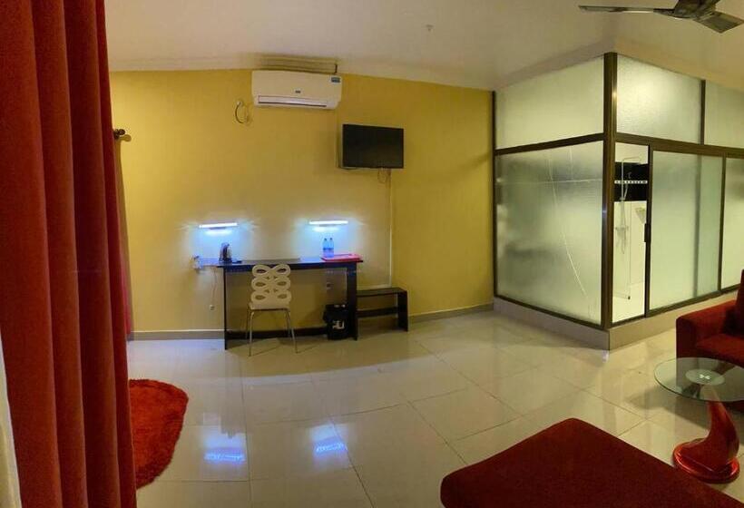 تختخواب و صبحانه Lasenza Lodge