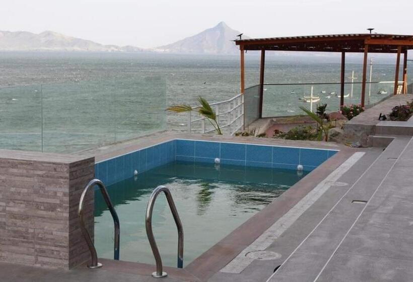 تختخواب و صبحانه Serenity Inn Los Chimus