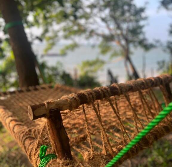 צימר Sunset Maweni Whaleshark Beach