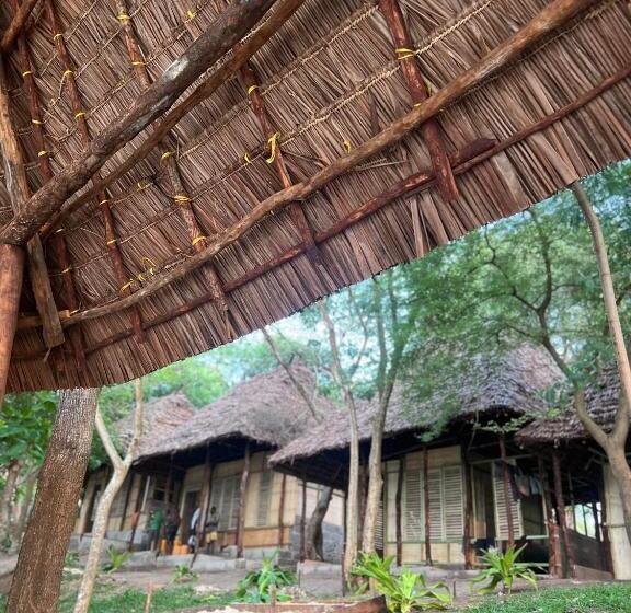 צימר Sunset Maweni Whaleshark Beach