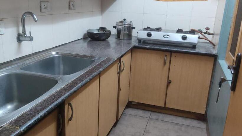 Classic Boutique Hotel & Luxury Service Apartments