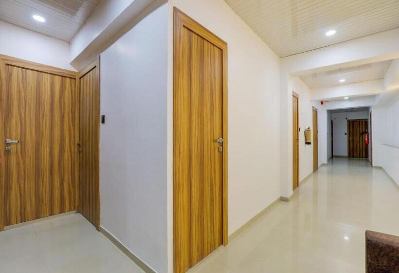 Collection O Hotel S. S. Plaza