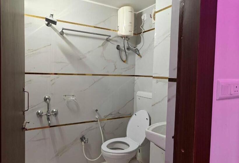 Collection O Hotel Suprassana