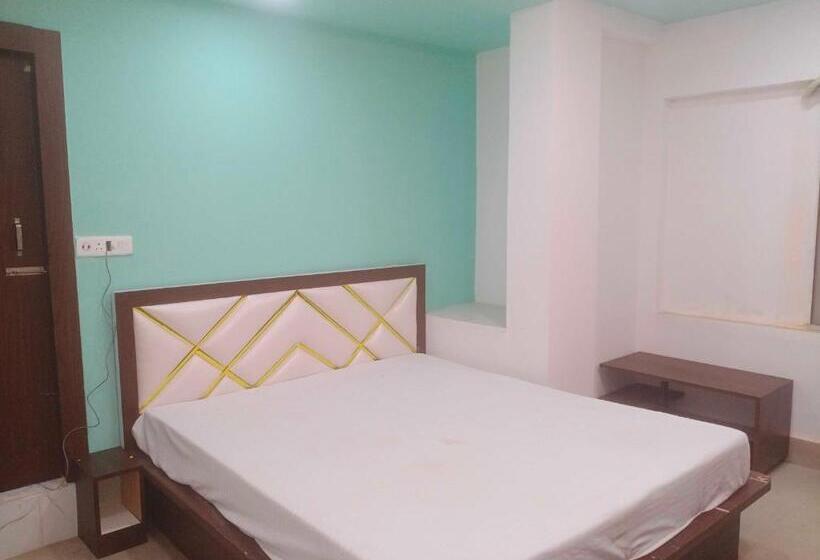 Collection O Hotel Suprassana