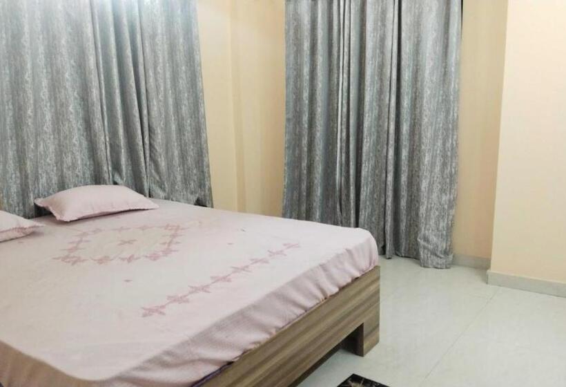 Collection O Saria Hotel & Banquet Hall