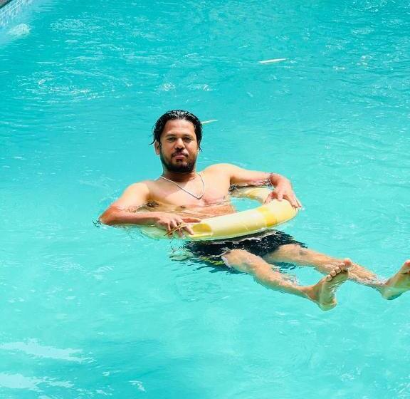 渡假胜地 Zicilys Garden Homestay With Pool