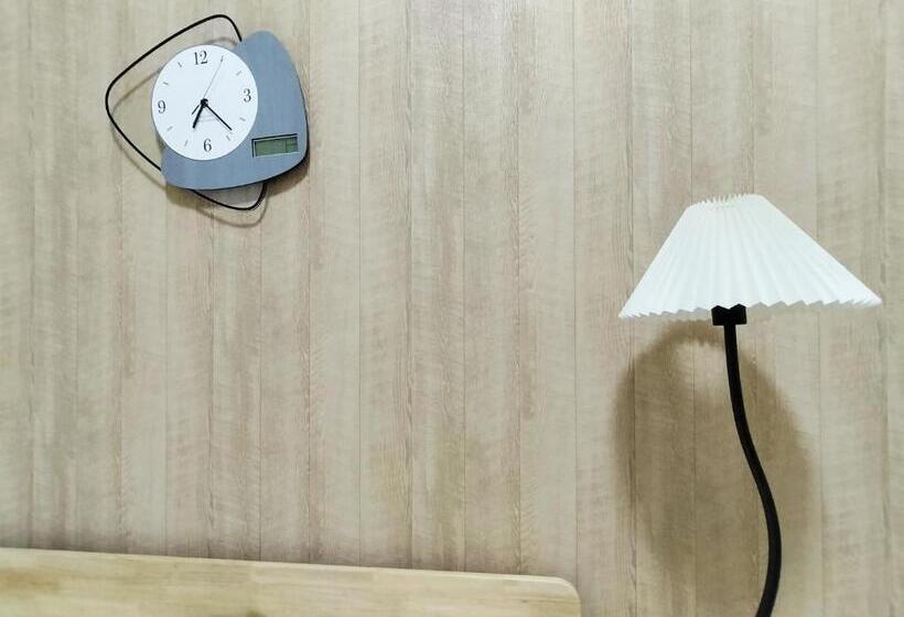 D22新宿最中心 两室 新大久保站5分 2 Rooms Shinjuku Center 5 Mins To Station, Max 4p 新宿 涉谷 表参道 池袋 上野 代代木 银座 原宿