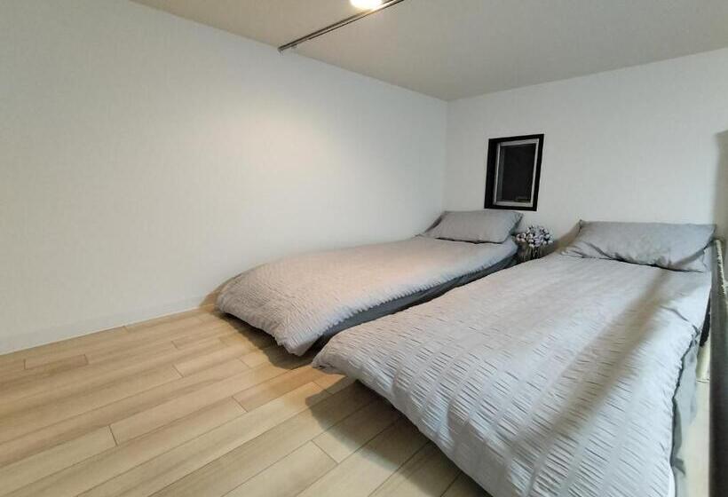 D22新宿最中心 两室 新大久保站5分 2 Rooms Shinjuku Center 5 Mins To Station, Max 4p 新宿 涉谷 表参道 池袋 上野 代代木 银座 原宿