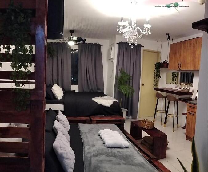 El Nissi Staycation, Family & Contemporary Cabin, Adjacent Rooms, Enchanted Kingdom