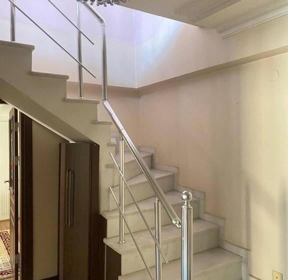 Hostel In Bahcelievler