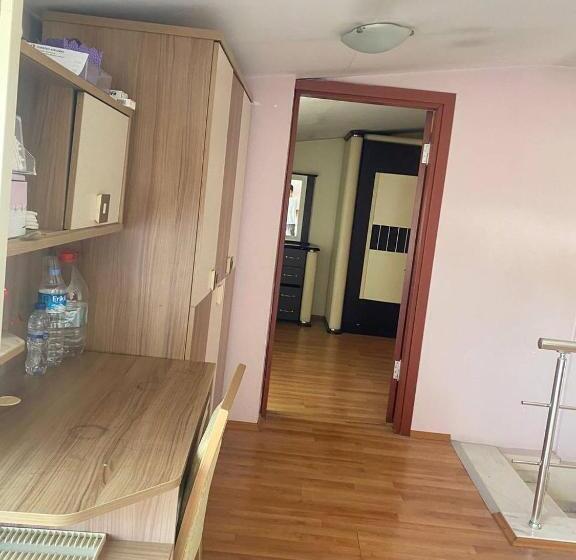 Hostel In Bahcelievler