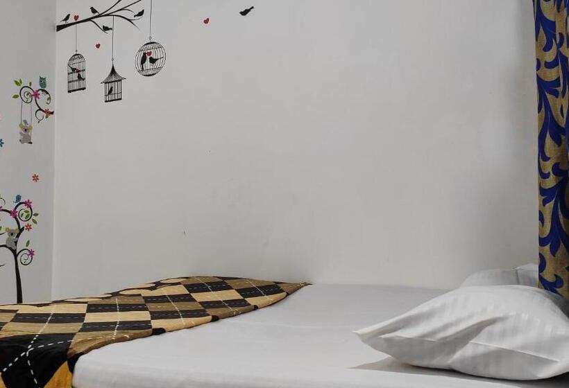 فندق Adh Amilya Gerdens