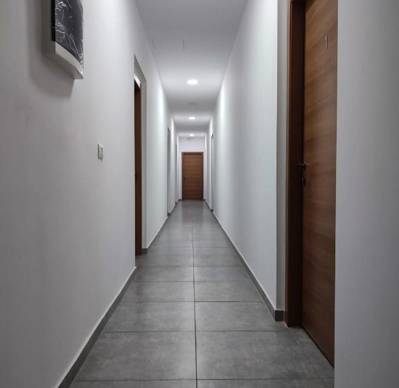 酒店 Alo Alo Albergo