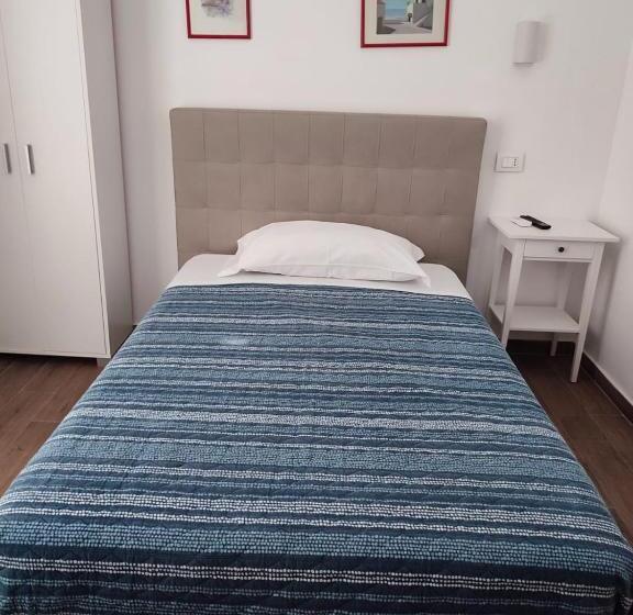 酒店 Alo Alo Albergo