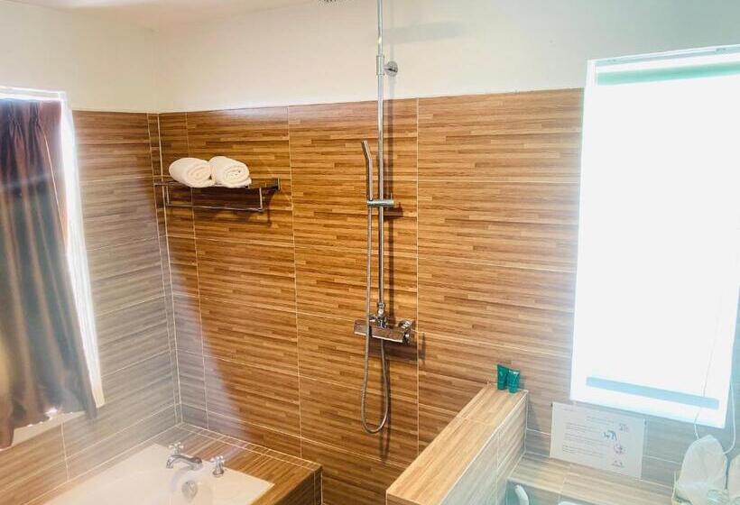 فندق Ananphada Boutique