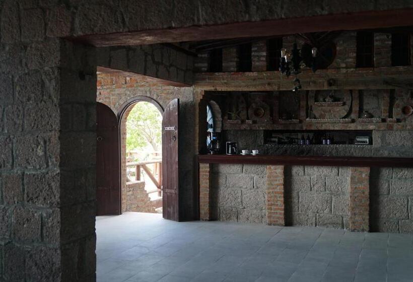 فندق Assos Ada