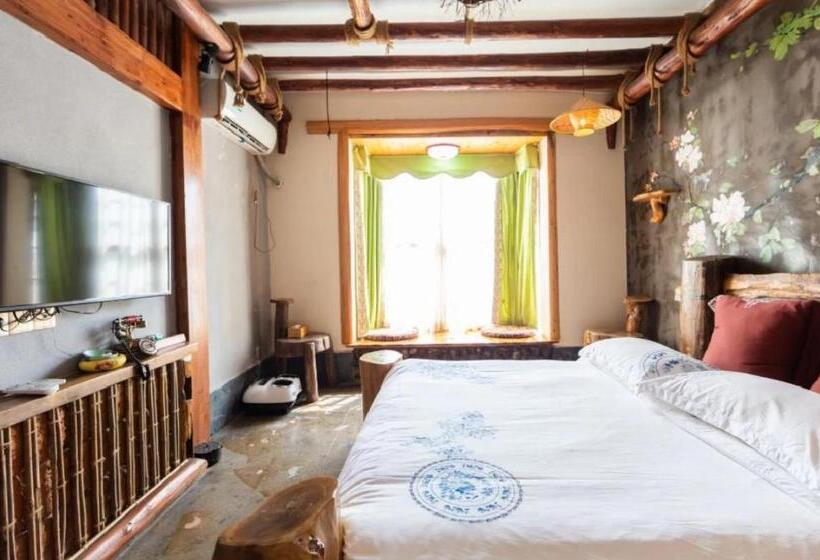 בית מלון כפרי Butterfly Flowers Inn  One Way Free Pick Up From Airport Over 2 Nights