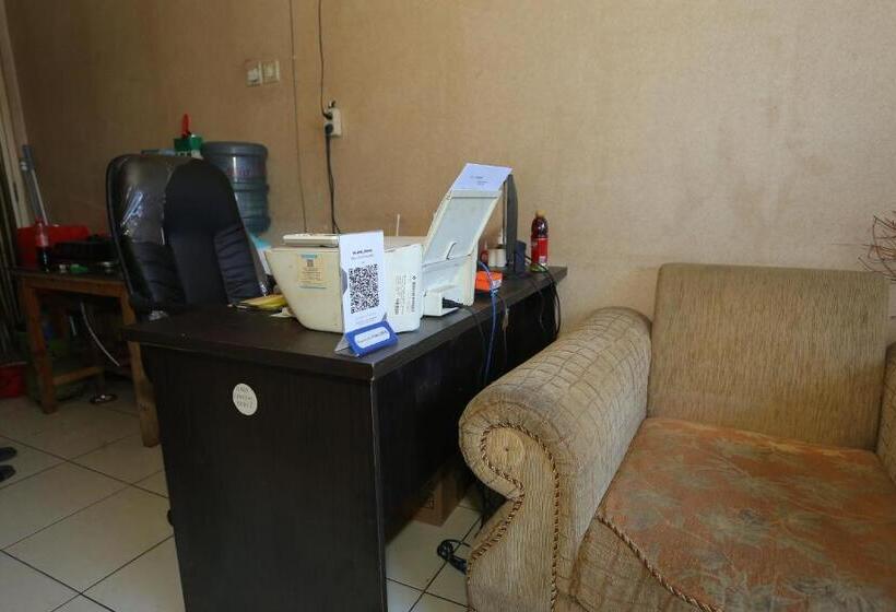 هتل Capital O 93371 Pelangi Residence 5