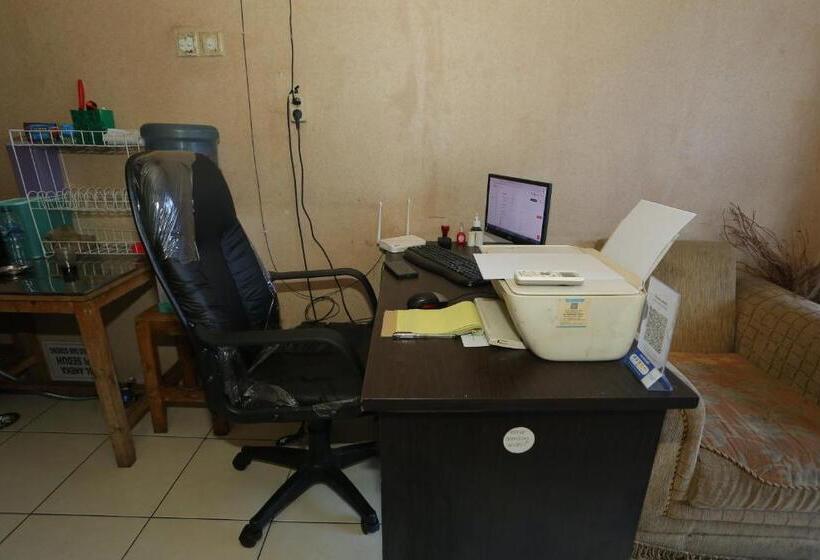 فندق Capital O 93371 Pelangi Residence 5