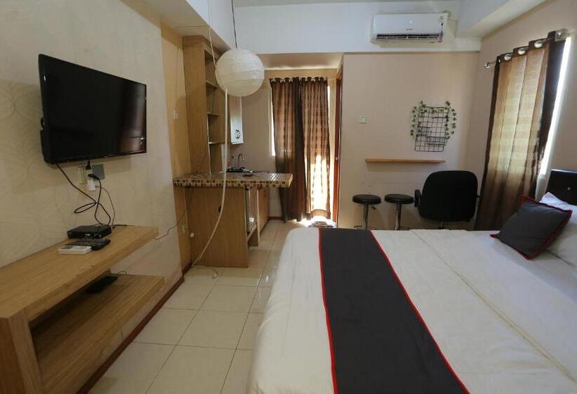 호텔 Capital O 93372 Aurora Residence