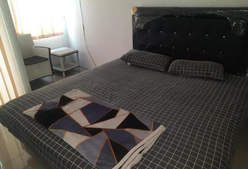 酒店 Collection O 93386 Apartemen Grand Sentraland By Mira