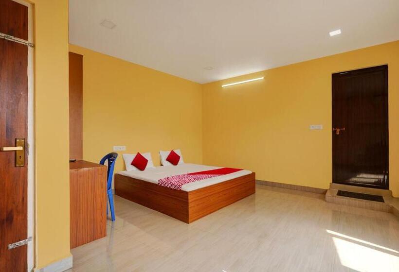 호텔 Collection O Palm Inn Ac Tourist Home