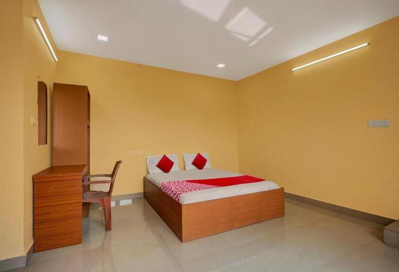 호텔 Collection O Palm Inn Ac Tourist Home