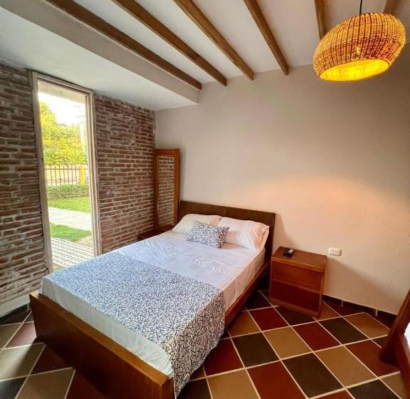 فندق Colonial Beach Airport