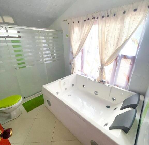 בית מלון כפרי El Piedron