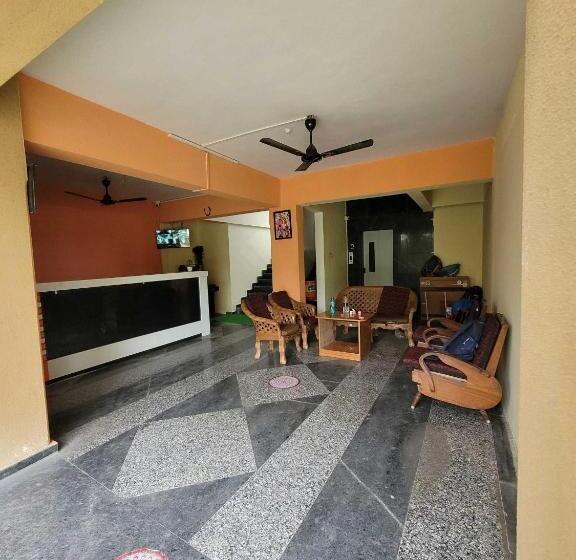 בית מלון כפרי Flagship Sunshine Lodge