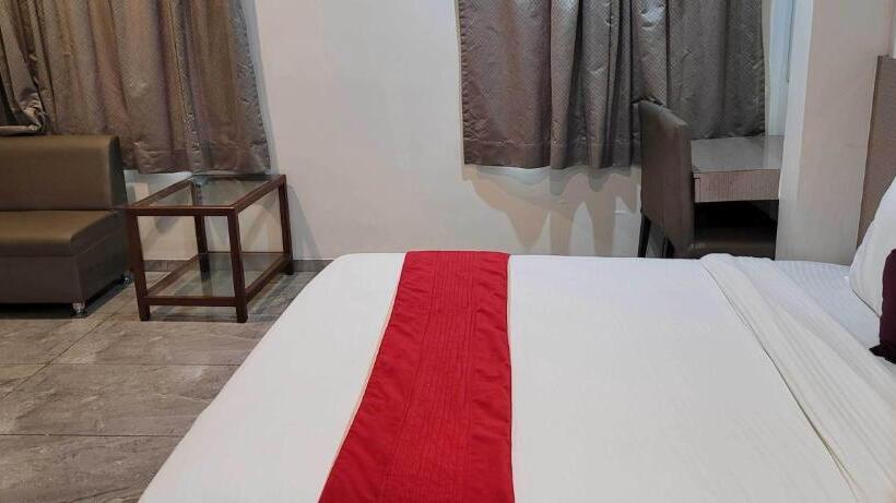 בית מלון כפרי Flagship Sunshine Lodge