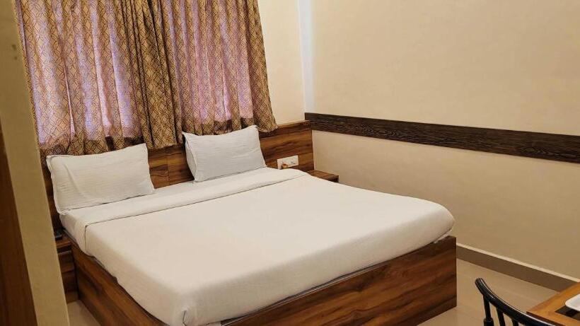 בית מלון כפרי Flagship Sunshine Lodge