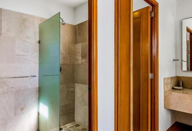 فندق Flamingos Beach 401