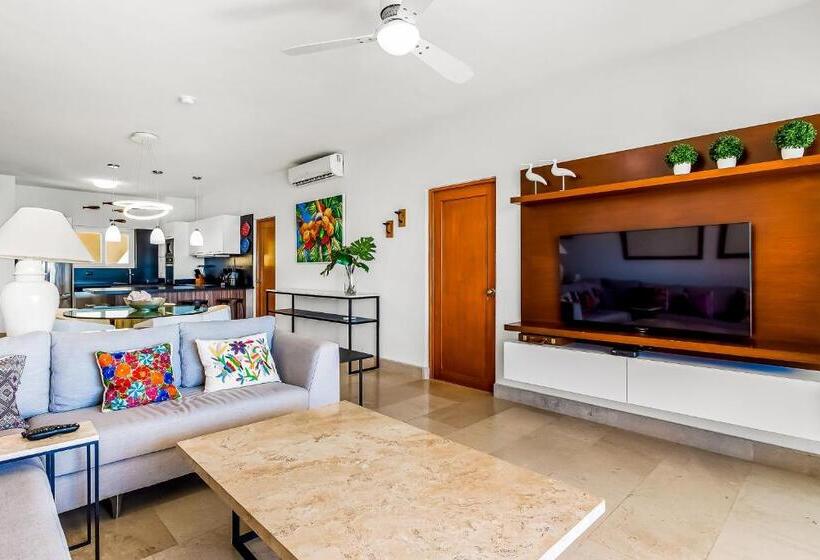 فندق Flamingos Beach 401