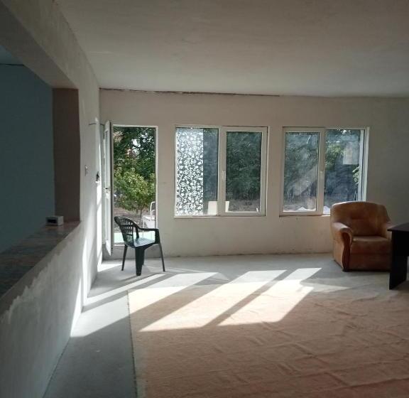 Отель Gheorghe Cornelia