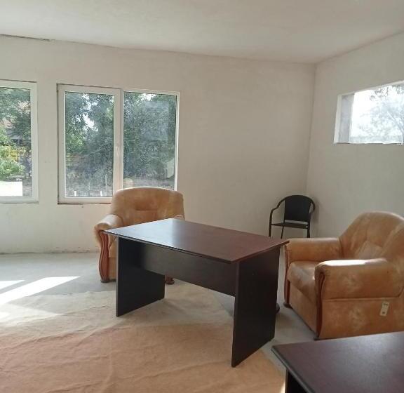 Отель Gheorghe Cornelia