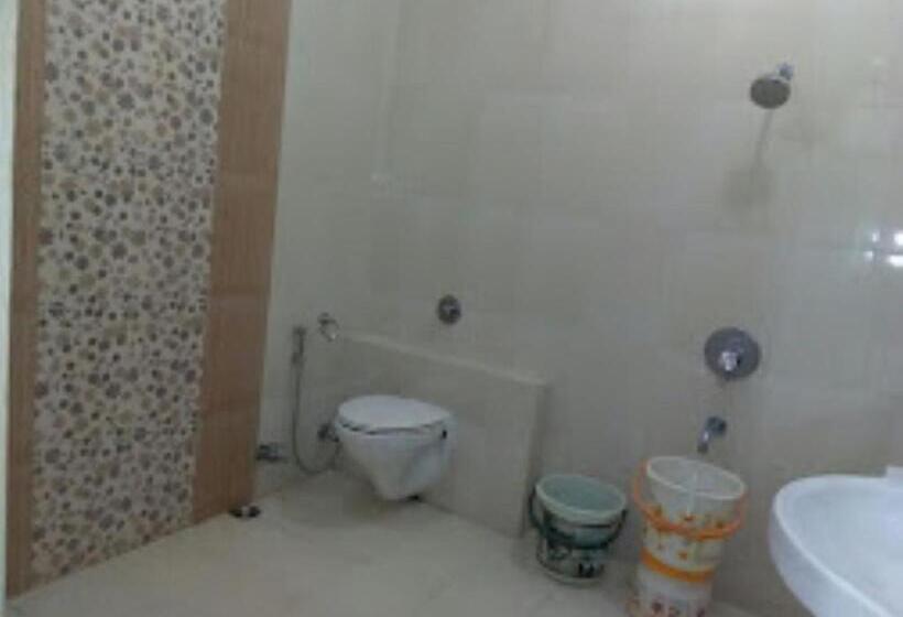 בית מלון כפרי Govindam