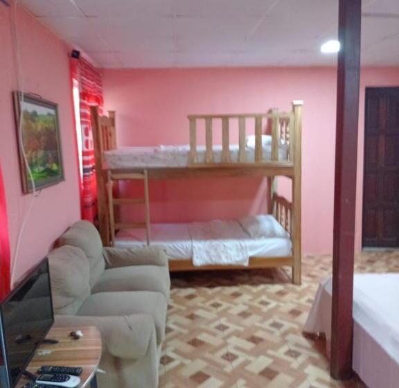 호텔 Hostal Ebenezer