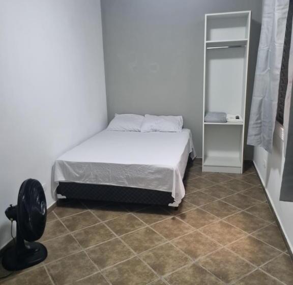 Отель Hostel Anprado 7