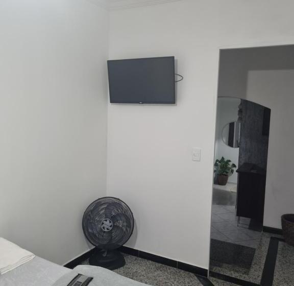 Отель Hostel Anprado 7