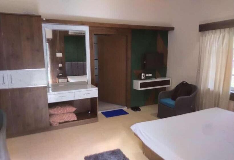 בית מלון כפרי Jupiter Eco Resort