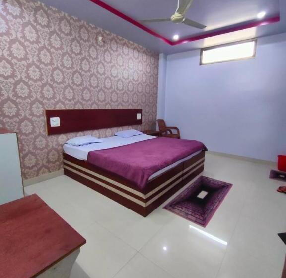 فندق Kanha International, Anuppur