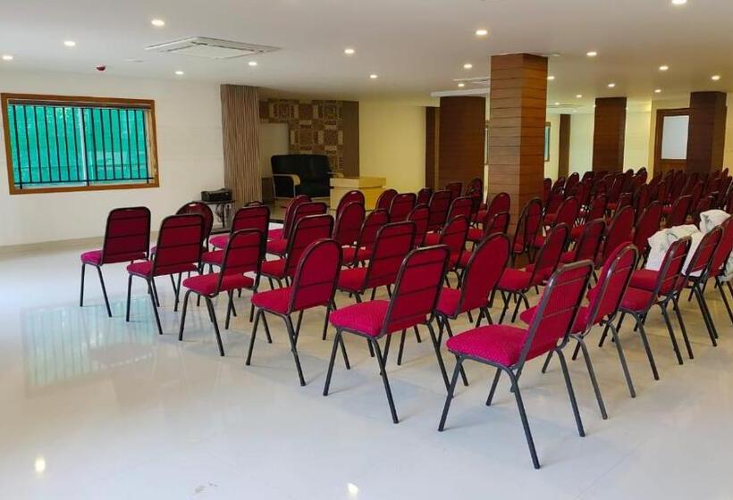 호텔 Mangala Temple View